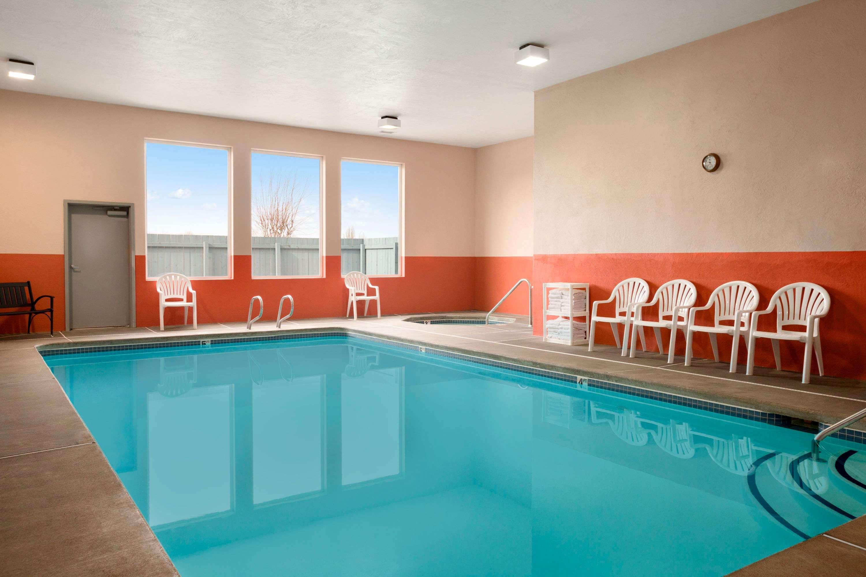 Super 8 By Wyndham Bellingham Airport/Ferndale Hotel Exterior photo