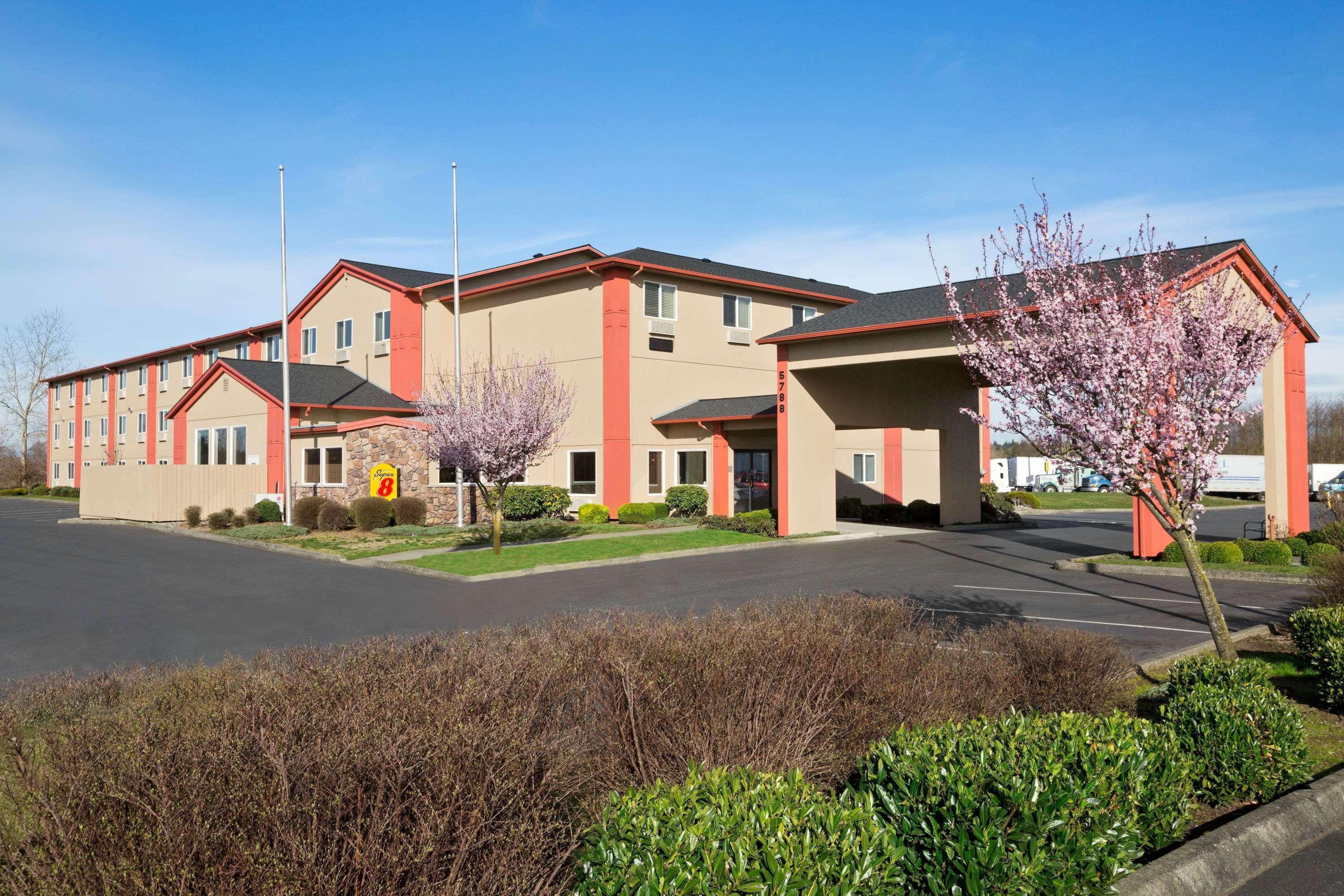 Super 8 By Wyndham Bellingham Airport/Ferndale Hotel Exterior photo